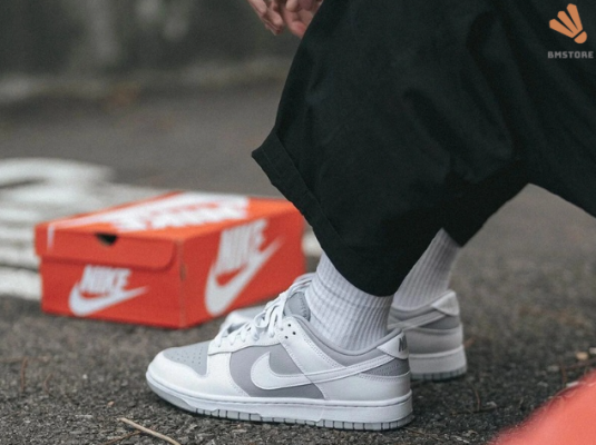 Giày cầu lông nike chính hãng