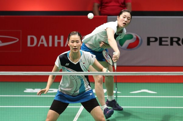 cách chơi cầu lông 2 người