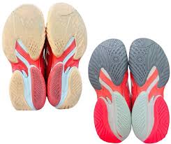 Cách thay đế giày cầu lông đơn giản, tiện lợi tại nhà 5 cách thay đế giày cầu lông đúng kỹ thuật